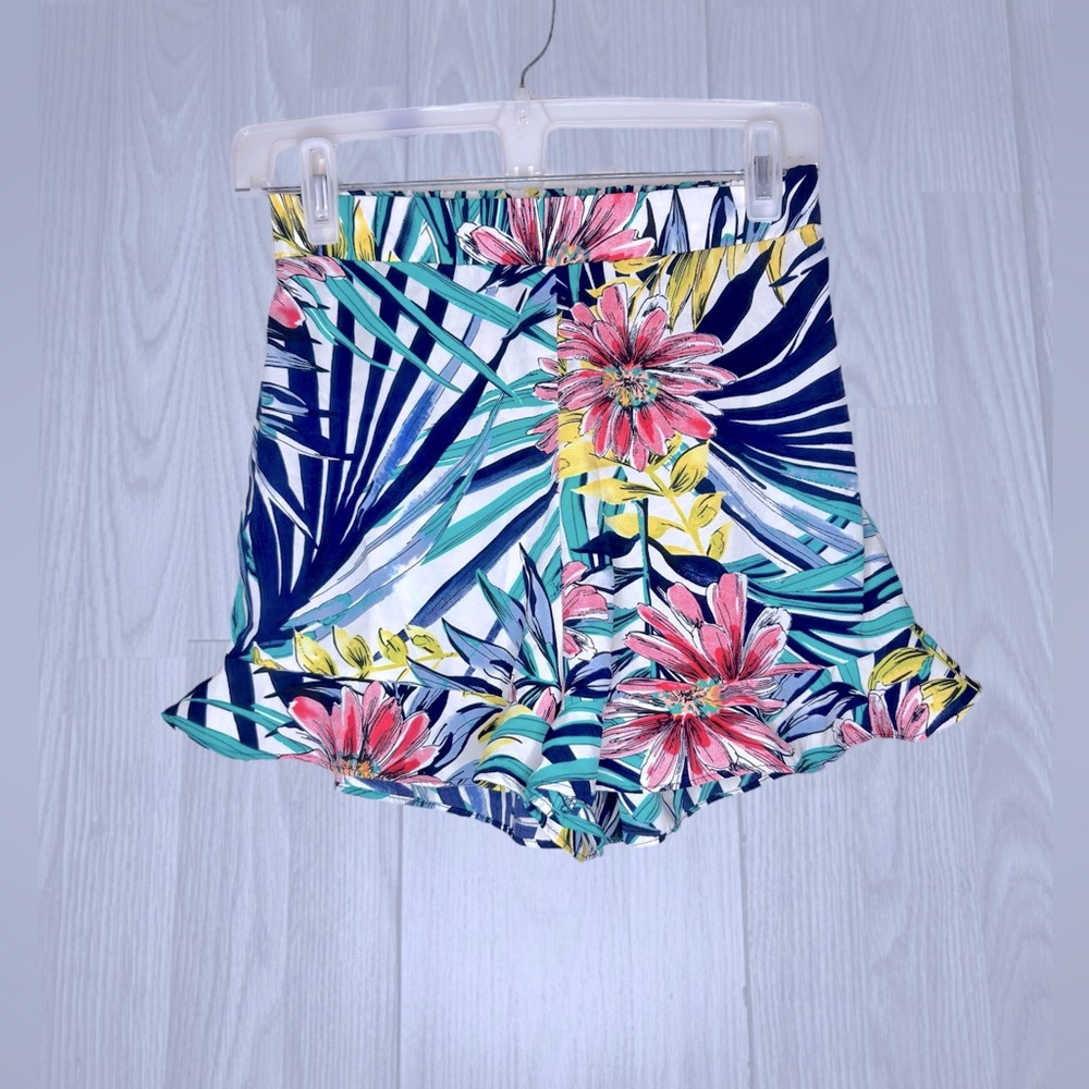 COOKIES CLOTHING Women’s Tropical Floral Sheer Ruffle Trim Shorts - Picture 2 of 7